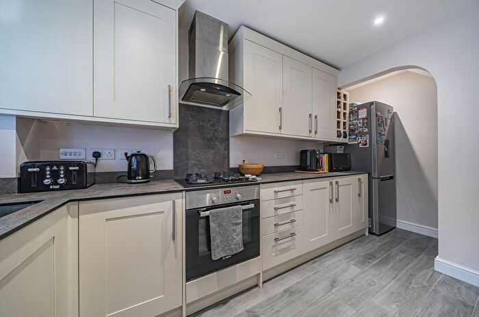 2 Bedroom Terraced House For Sale In Aylesham Road, Orpington, BR6