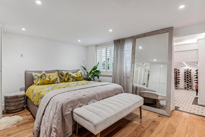 4 Bedroom Terraced House To Rent In Arlington Road, Camden, NW1