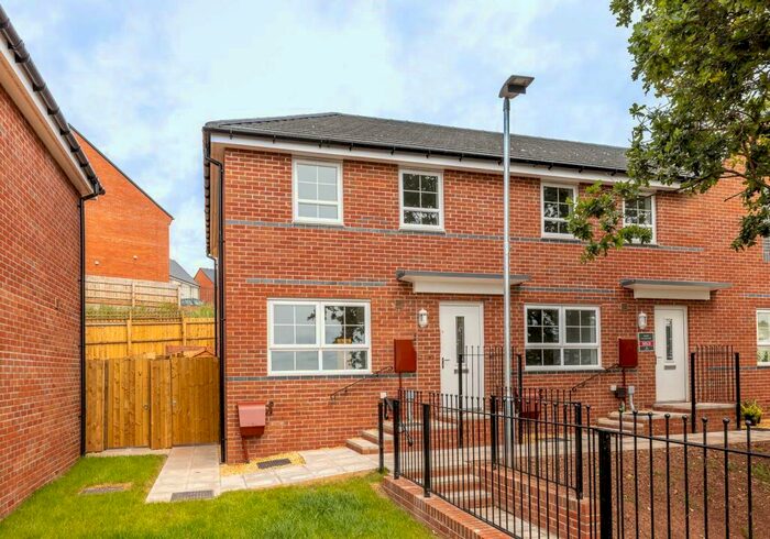 3 Bedroom End Of Terrace House To Rent In Cooke Way, Lydney, GL15