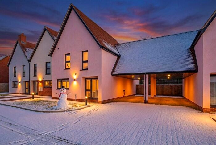 2 Bedroom Apartment To Rent In Lees Close, Thaxted, Dunmow, Essex, CM6