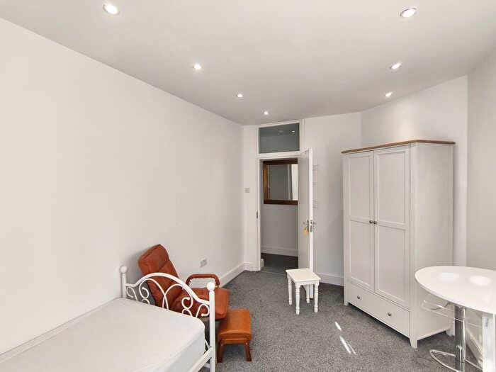 1 Bedroom Flat To Rent In Judd Street, London, WC1H