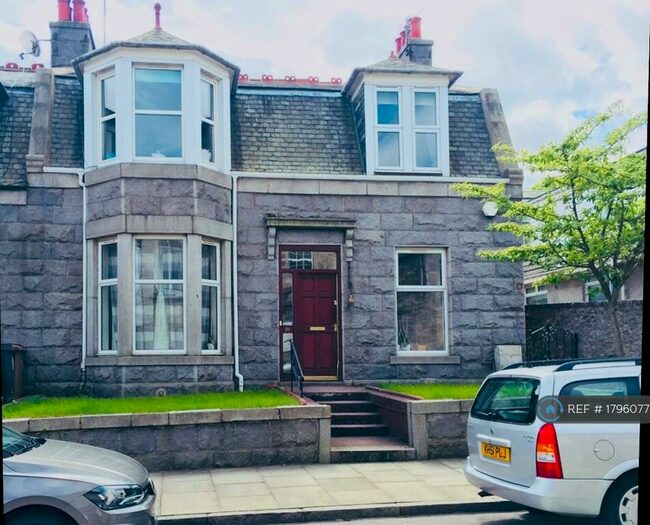 3 Bedroom Flat To Rent In Church Street, Woodside, Aberdeen, AB24