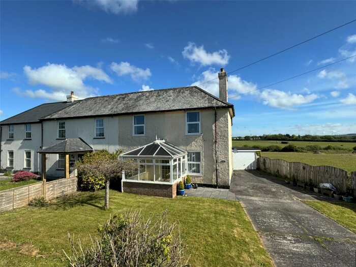 3 Bedroom Semi-Detached House For Sale In Devon, EX22