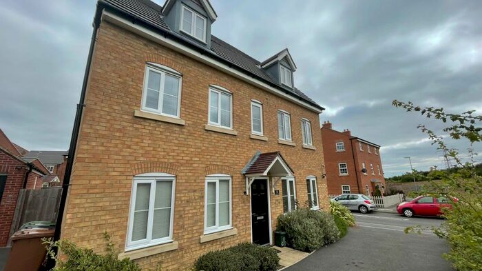 5 Bedroom Property To Rent In Cambrian Lane, Corby, NN18