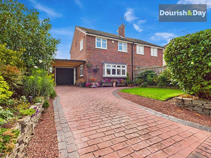 3 Bedroom Semi-Detached House For Sale In Horsebrook Lane, Brewood, ST19