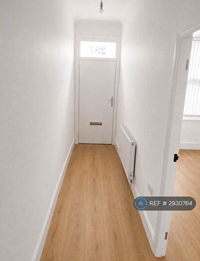 3 Bedroom Terraced House To Rent In Blackburn Road, Rossendale, BB4