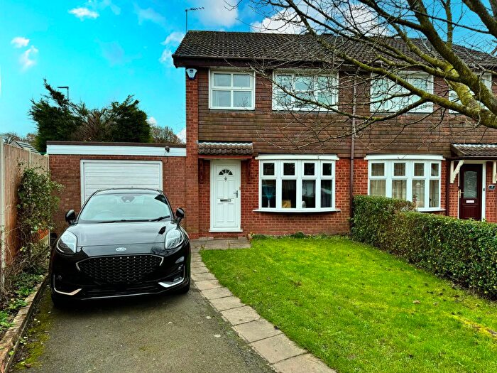 3 Bedroom Semi-Detached House To Rent In Downend Close, Wolverhampton, WV10