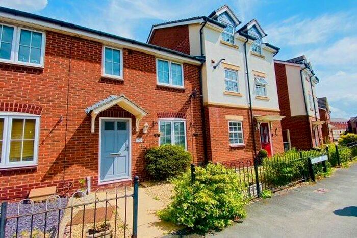 2 Bedroom Property To Rent In Williams Avenue, Lichfield, WS13