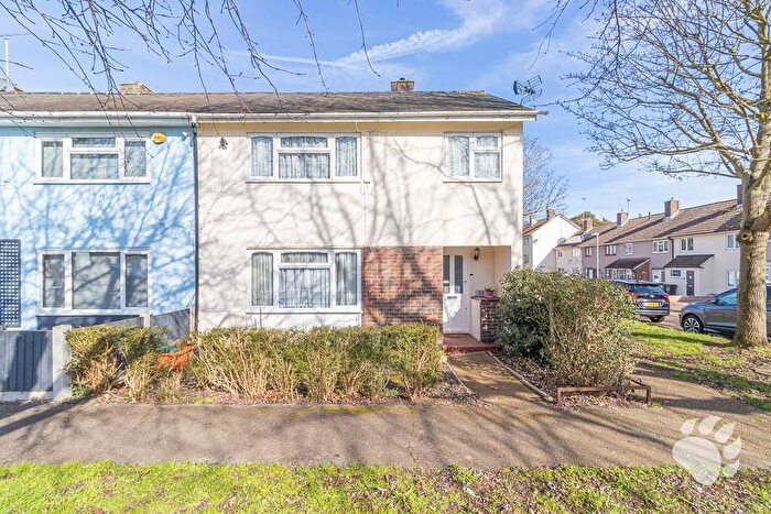 3 Bedroom End Terrace House For Sale In The Fremnells, Fryerns, SS14