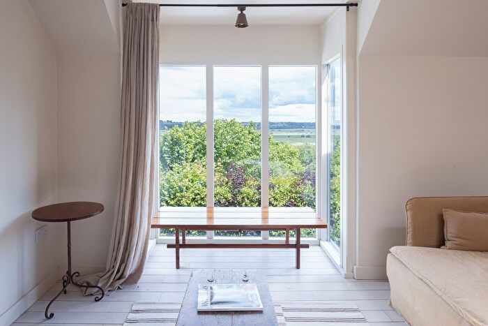 2 Bedroom Link Detached House For Sale In Turners, Winchelsea, Kent, TN36