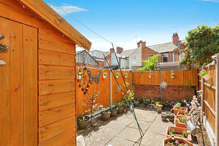 3 Bedroom Terraced House For Sale In Cavendish Road, Leicester, Leicestershire, LE2