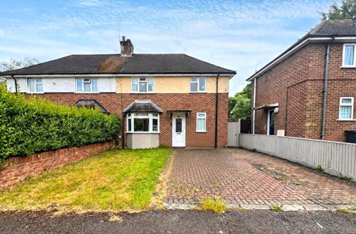 3 Bedroom Semi Detached House For Sale In South Ham Road, Basingstoke, RG22