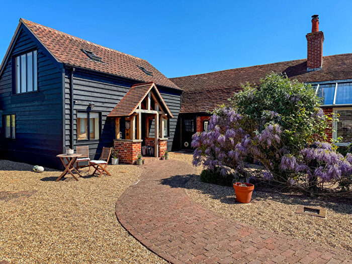 6 Bedroom Farm House For Sale In Landermere Road, Thorpe-le-soken, CO16