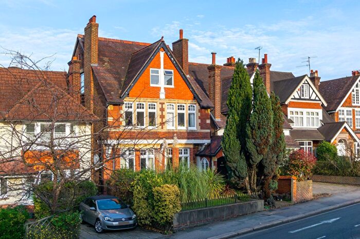 2 Bedroom Flat To Rent In Reigate Road, Reigate, RH2