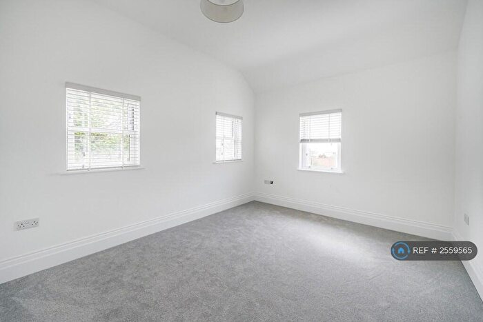 3 Bedroom Flat To Rent In Massandra Court, Weymouth, DT4
