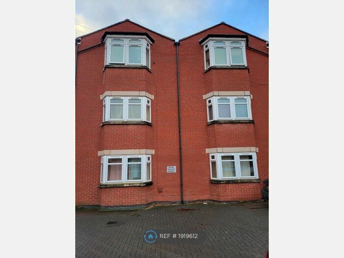 2 Bedroom Flat To Rent In Harefield Court, Coventry, CV2