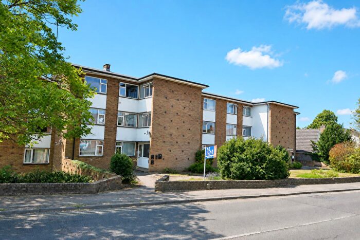 2 Bedroom Apartment For Sale In Springfield Road, Leighton Buzzard, LU7