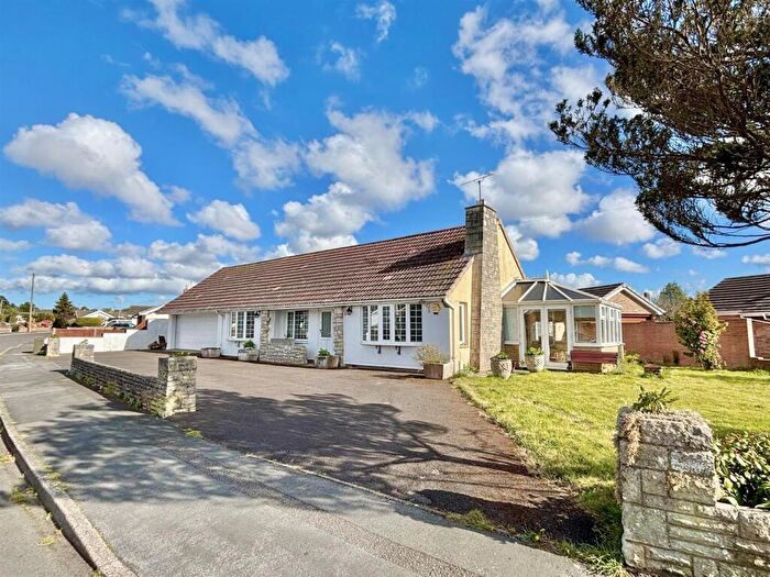 5 Bedroom Chalet For Sale In Beacon Park Road, Upton, BH16