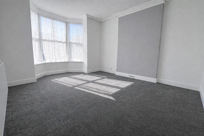 1 Bedroom Flat To Rent In Sutton Road, Walsall, WS1