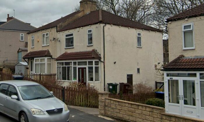 3 Bedroom House To Rent In Wharncliffe Road, Shipley, BD18