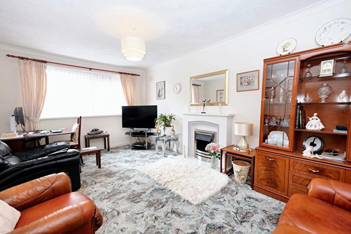 2 Bedroom Flat For Sale In Cholmondeley Road, Rivington Cholmondeley Road, M6