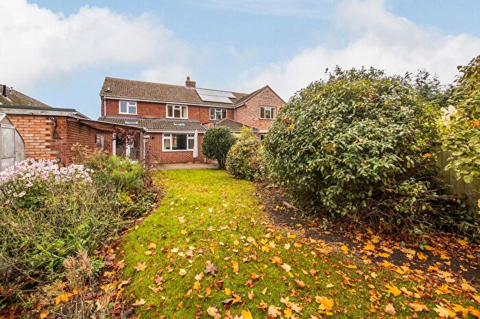 3 Bedroom Semi-Detached House For Sale In Gravel Lane, Drayton, OX14