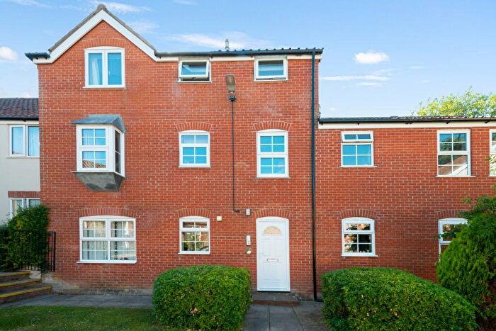 1 Bedroom Flat For Sale In Vineys Yard, Bruton, Somerset, BA10