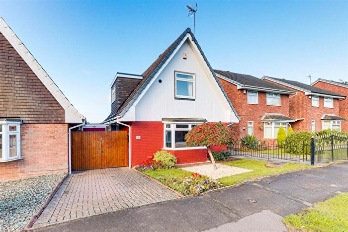 3 Bedroom Detached House For Sale In Christchurch Road, Hucknall, Nottinghamshire, NG15