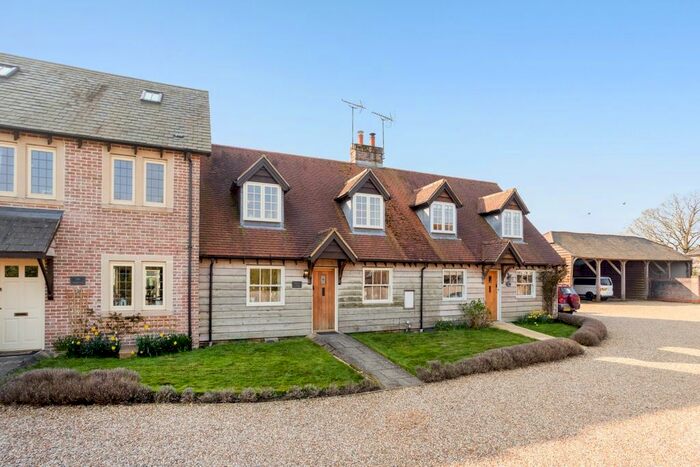 3 Bedroom Cottage To Rent In The Street, Binsted, Alton, GU34