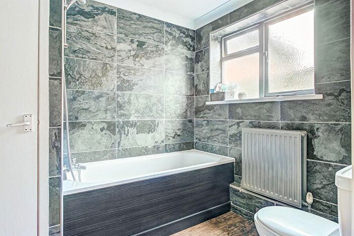 2 Bedroom House To Rent In The Pavement, Ramsey, Huntingdon, PE26