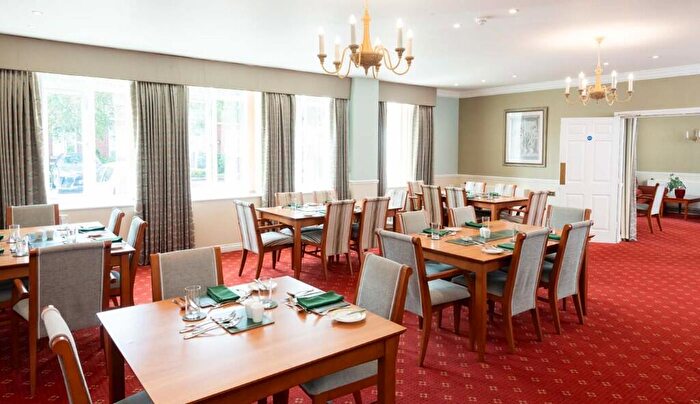 1 Bedroom Flat For Sale In Farthing Court, Langstone Way, Mill Hill, London, NW7