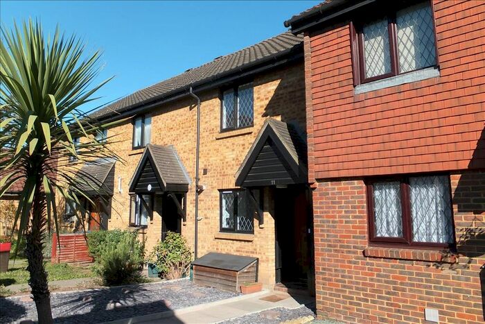 2 Bedroom Terraced House To Rent In Pinkcoat Close, Feltham, TW13