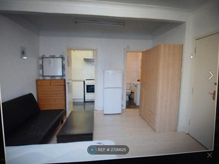 Studio To Rent In Kingsley Road, Hounslow, TW3