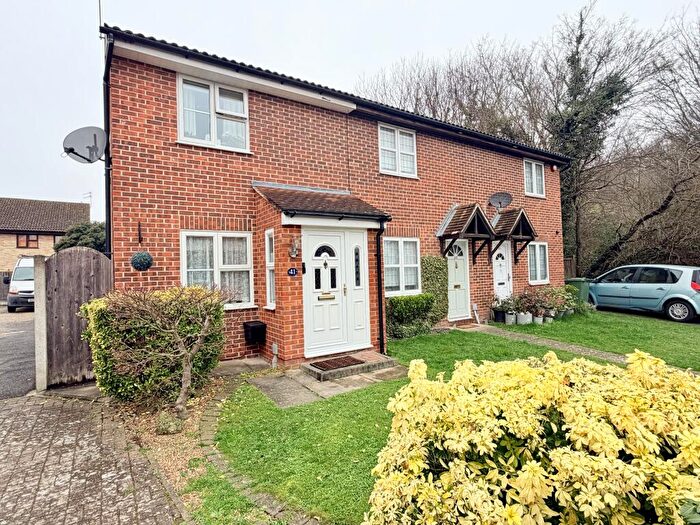 2 Bedroom End Of Terrace House For Sale In Orchis Grove, Badgers Dene, Grays, RM17