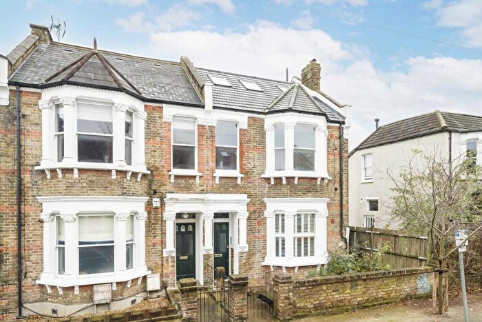 2 Bedroom Flat To Rent In Wakeman Road, Kensal Rise, NW10