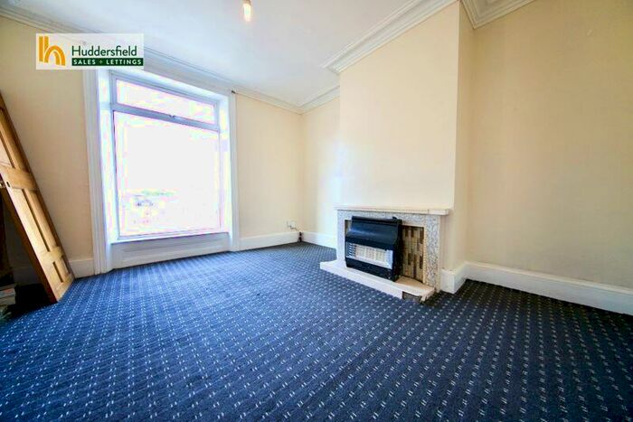 3 Bedroom Terraced House To Rent In King Cliffe Road, Huddersfield, HD2