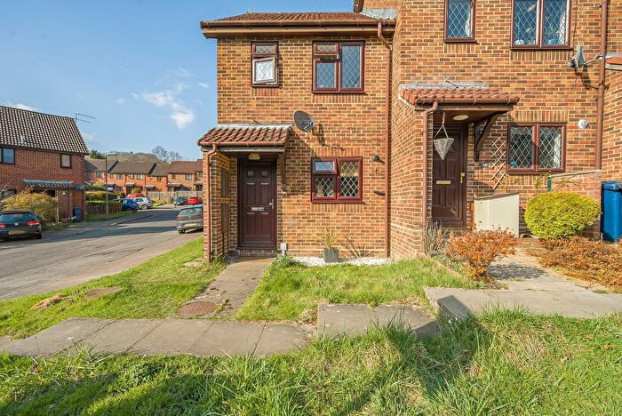 2 Bedroom End Terrace House For Sale In Mill Close, Haslemere, GU27