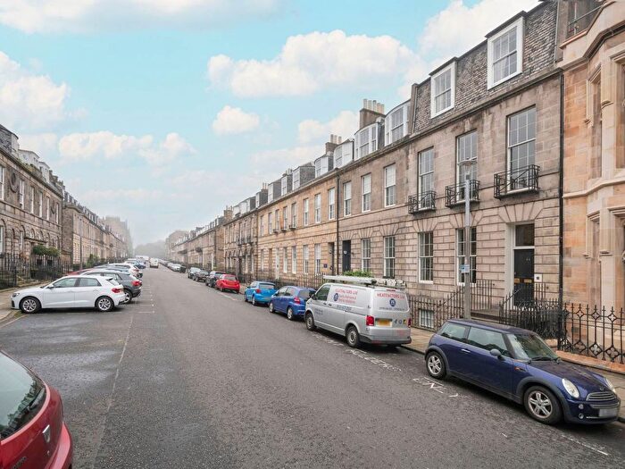 2 Bedroom Flat To Rent In Albany Street, New Town, Edinburgh, EH1