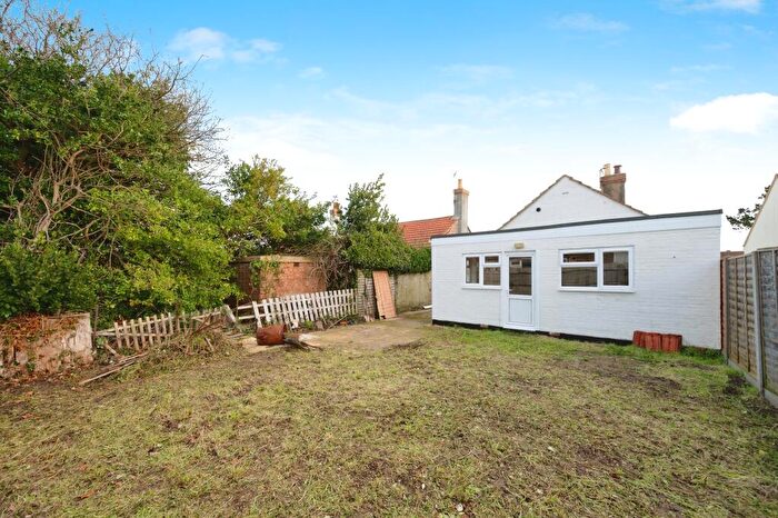 2 Bedroom Detached House For Sale In Sea Front Estate, Hayling Island, Hampshire, PO11