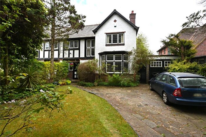 4 Bedroom Semi Detached House For Sale In Russell Road, Moseley, Birmingham, B13