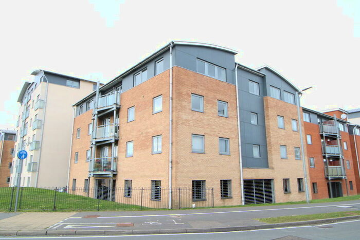 1 Bedroom Apartment To Rent In St James Place, De Grey Road, CO4
