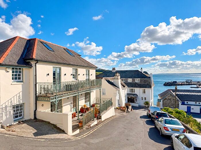 2 Bedroom Flat For Sale In The Square, St. Mawes, Truro, Cornwall, TR2
