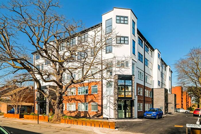 1 Bedroom Flat To Rent In Blake Hall Road, Wanstead, E11