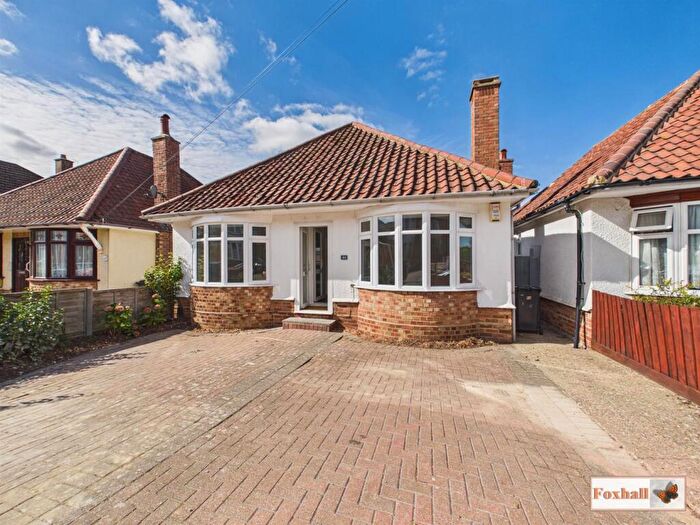 3 Bedroom Detached Bungalow For Sale In Dereham Avenue, Ipswich, IP3