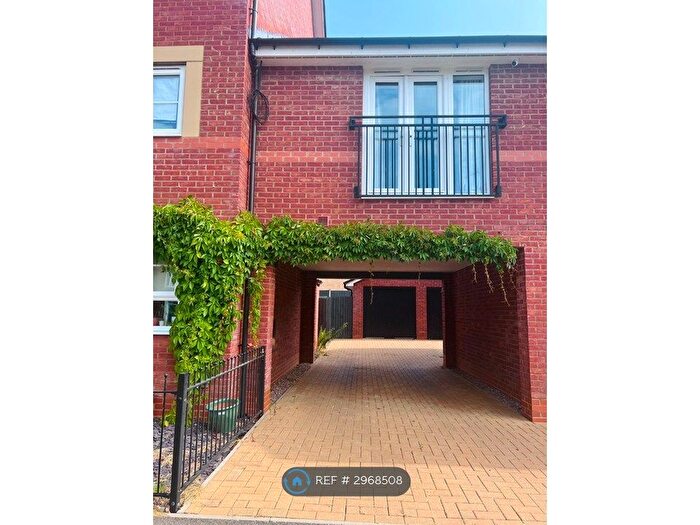 4 Bedroom Semi-Detached House To Rent In Cicero Crescent, Milton Keynes, MK11