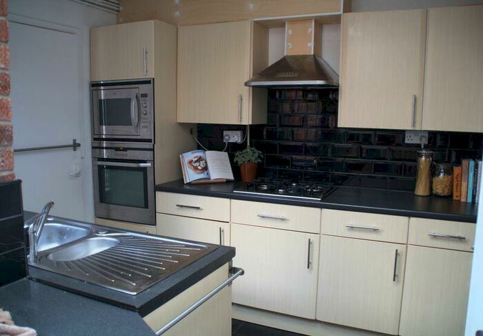 5 Bedroom Terraced House To Rent In Radford Boulevard, Nottingham, NG7
