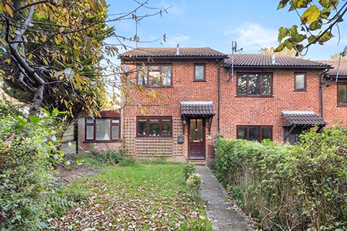 3 Bedroom Terraced House For Sale In Hilders Farm Close, Crowborough, TN6