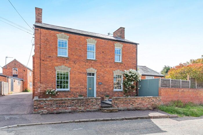 5 Bedroom Detached House To Rent In Clifton, Banbury, Oxfordshire, OX15