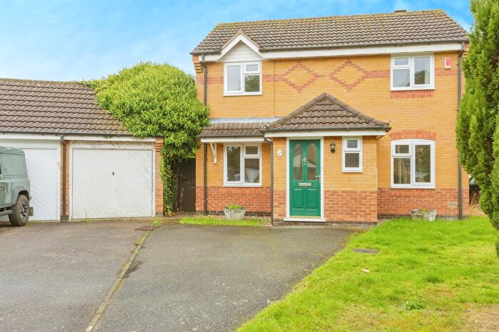 3 Bedroom Detached House For Sale In Norman Court, Oadby, Leicester, LE2