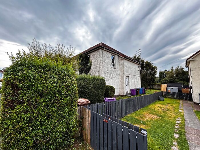 2 Bedroom Flat For Sale In Ladyford Avenue, Kilwinning, KA13